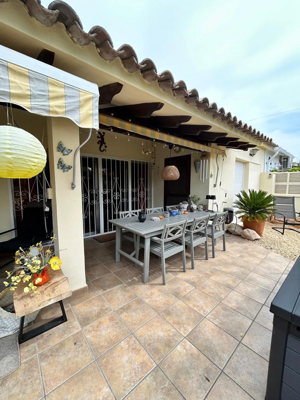 Overdekt eetgedeelte